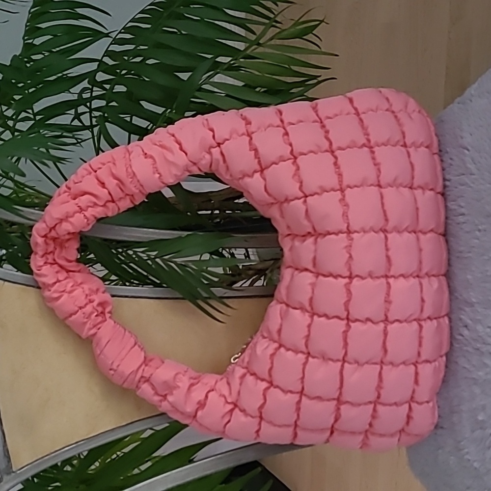 Quilted Soft Hobo Bag ❤️ - Picture 2 of 8